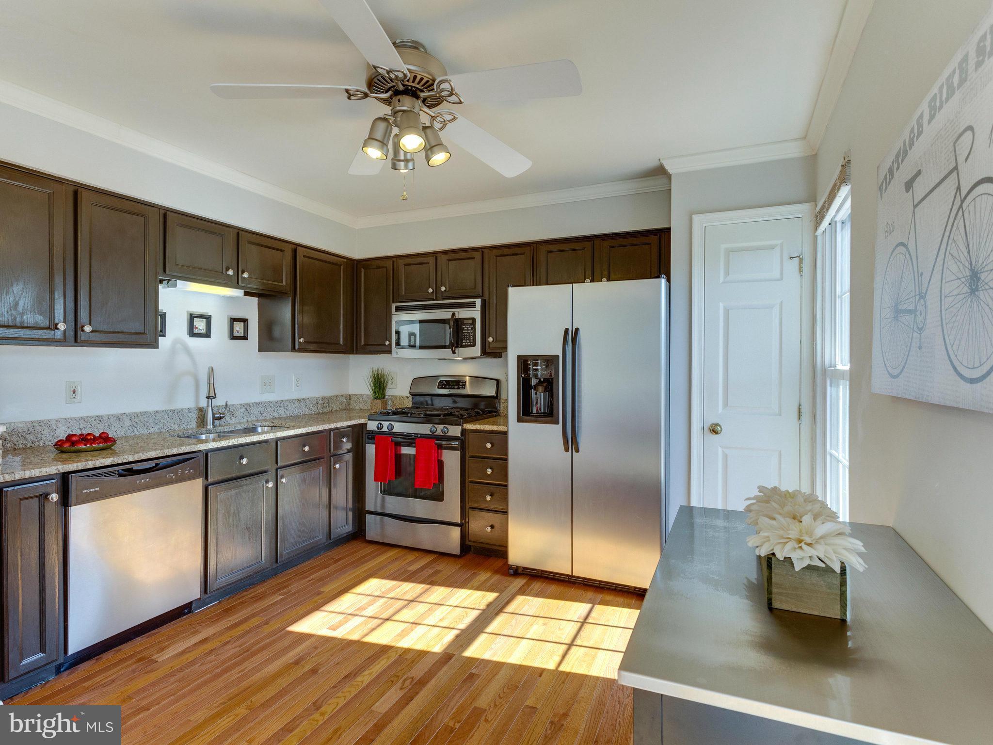 MAPLE POINTE - Residential