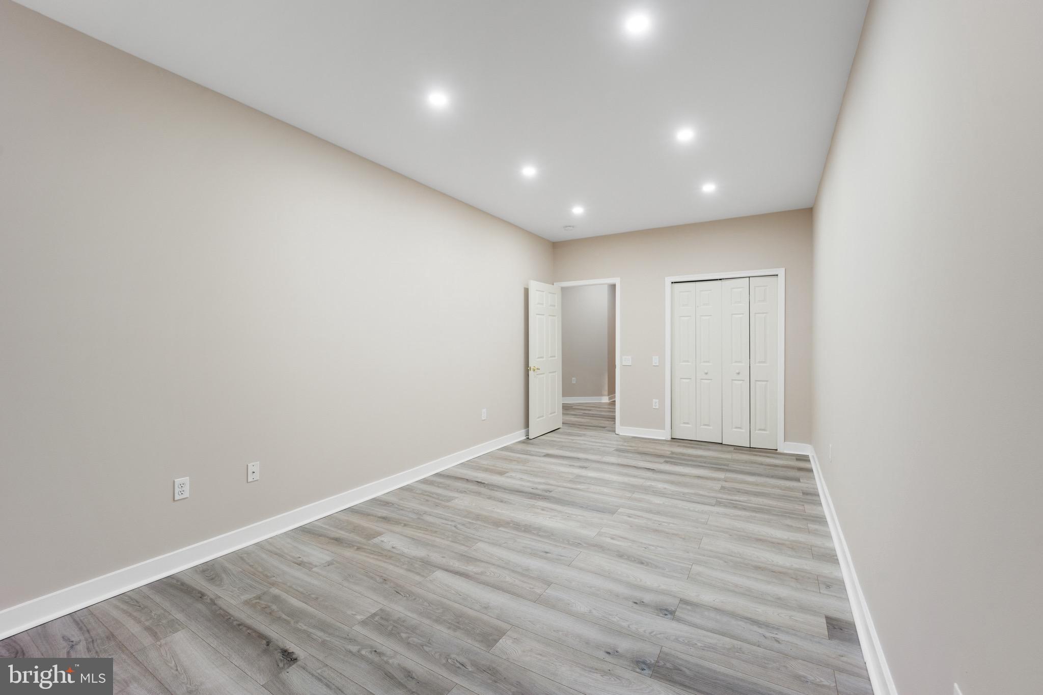 SOMERTON - Residential