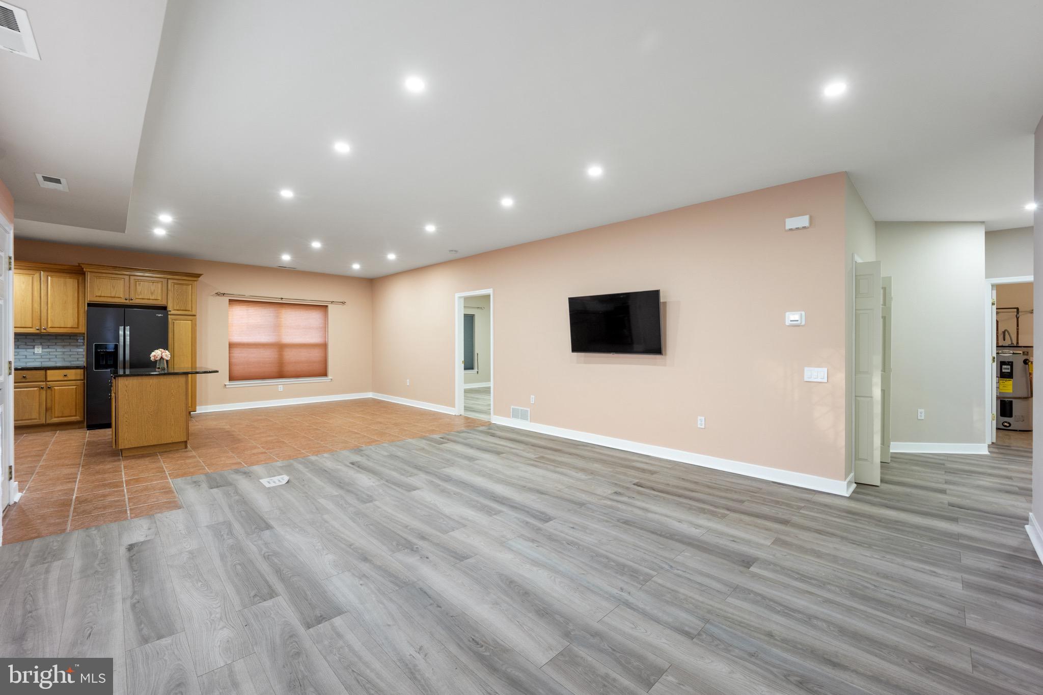 SOMERTON - Residential