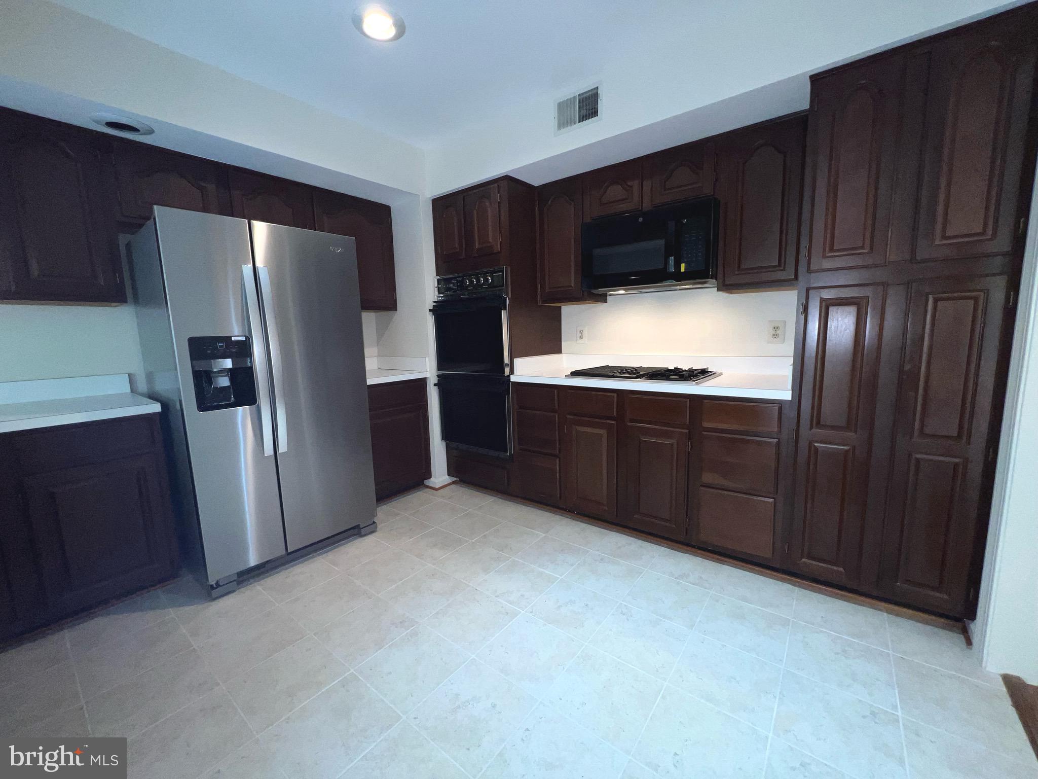 COURTHOUSE STATION - Residential Lease