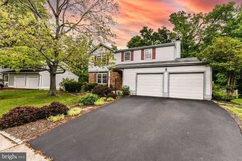 1721 WHITEWOOD LANE HERNDON VA 20170