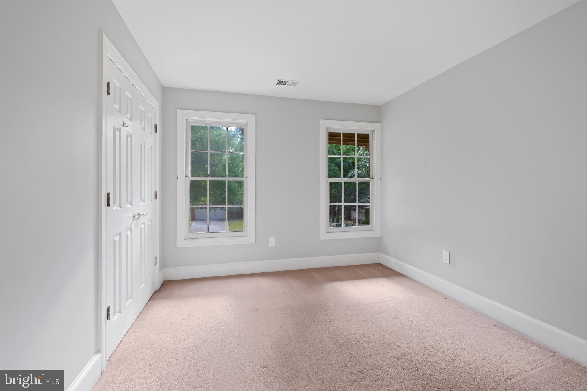 TIMBERLAWN - Residential