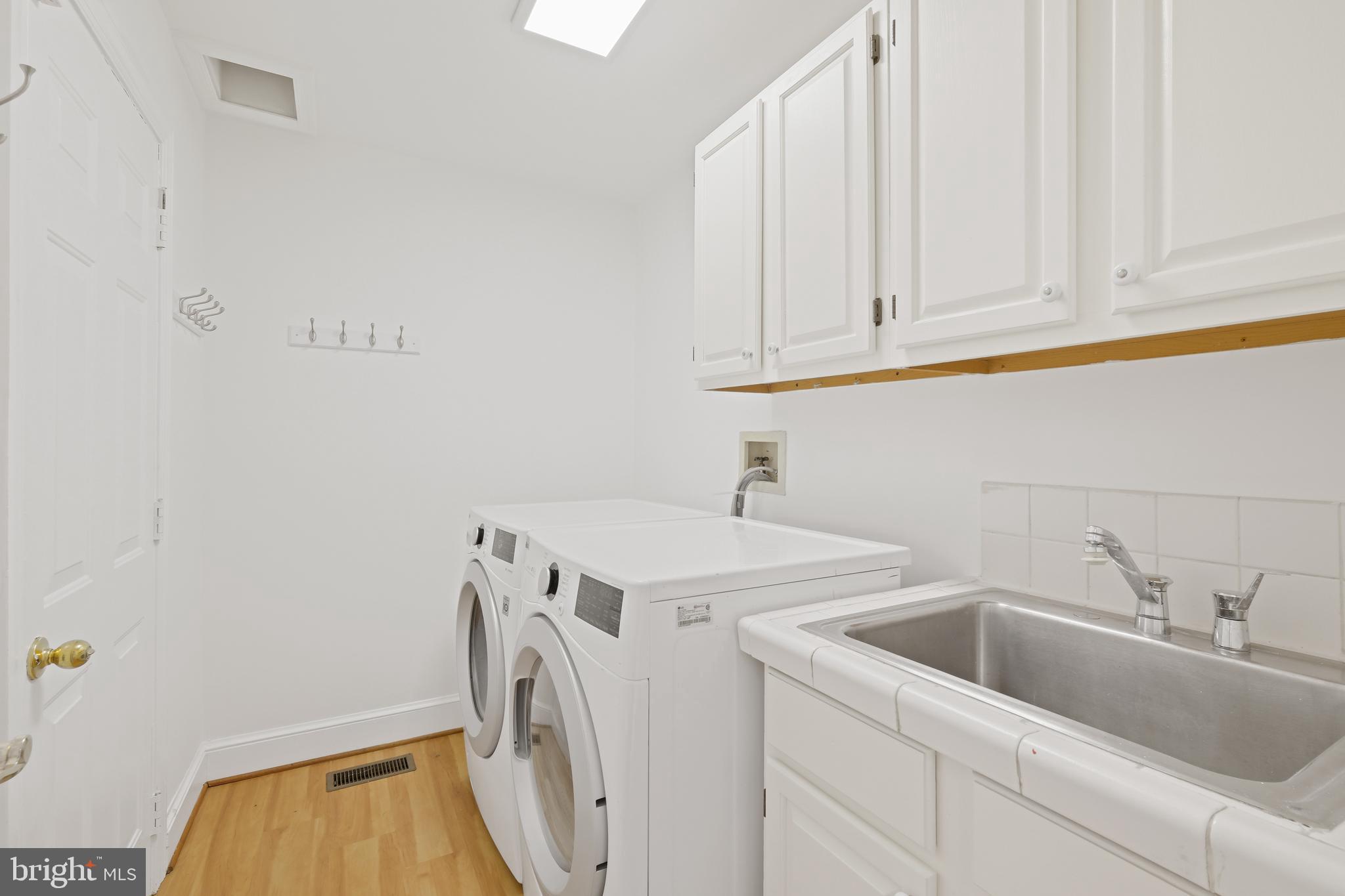 TIMBERLAWN - Residential