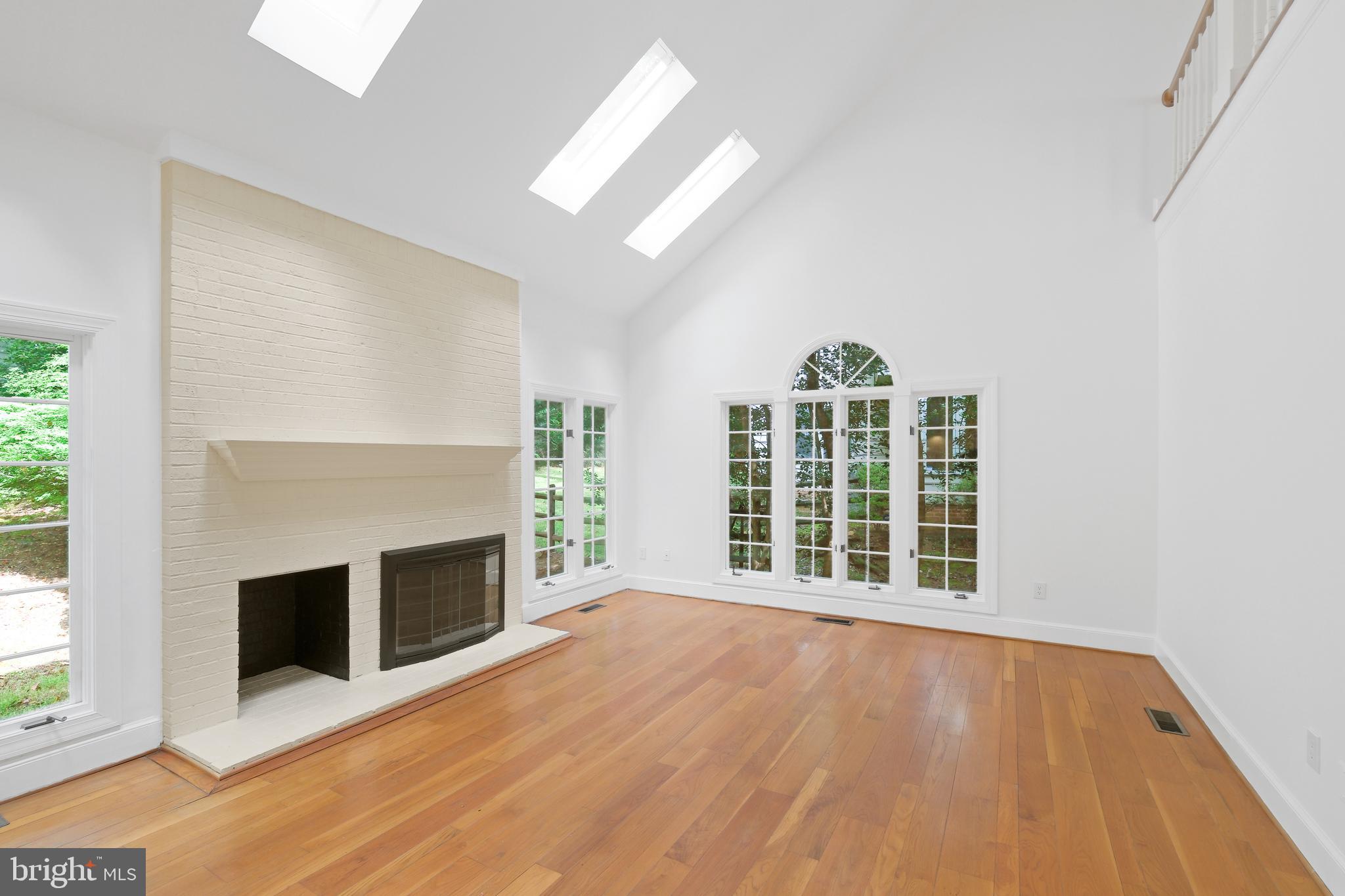 TIMBERLAWN - Residential