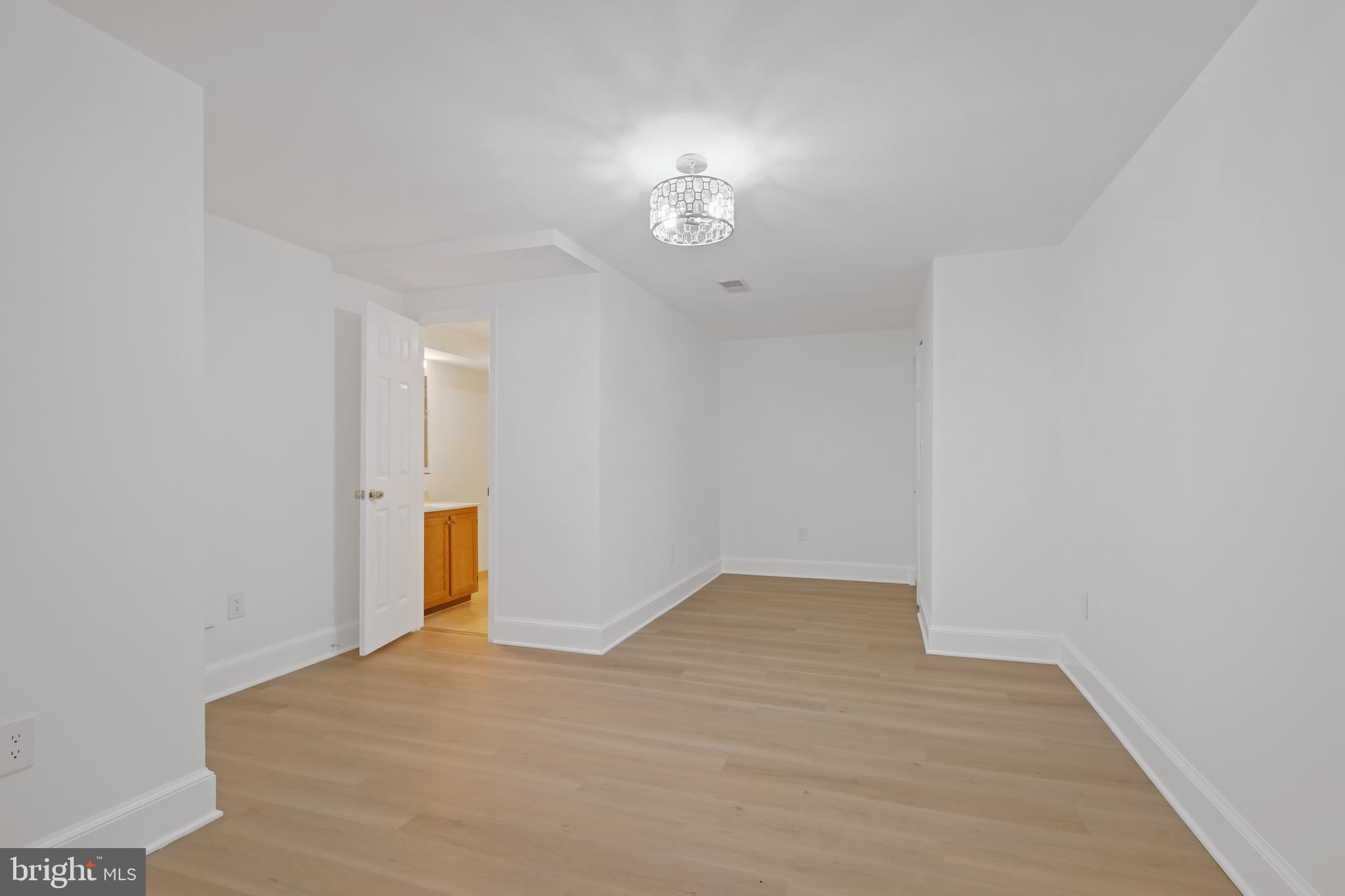 TIMBERLAWN - Residential