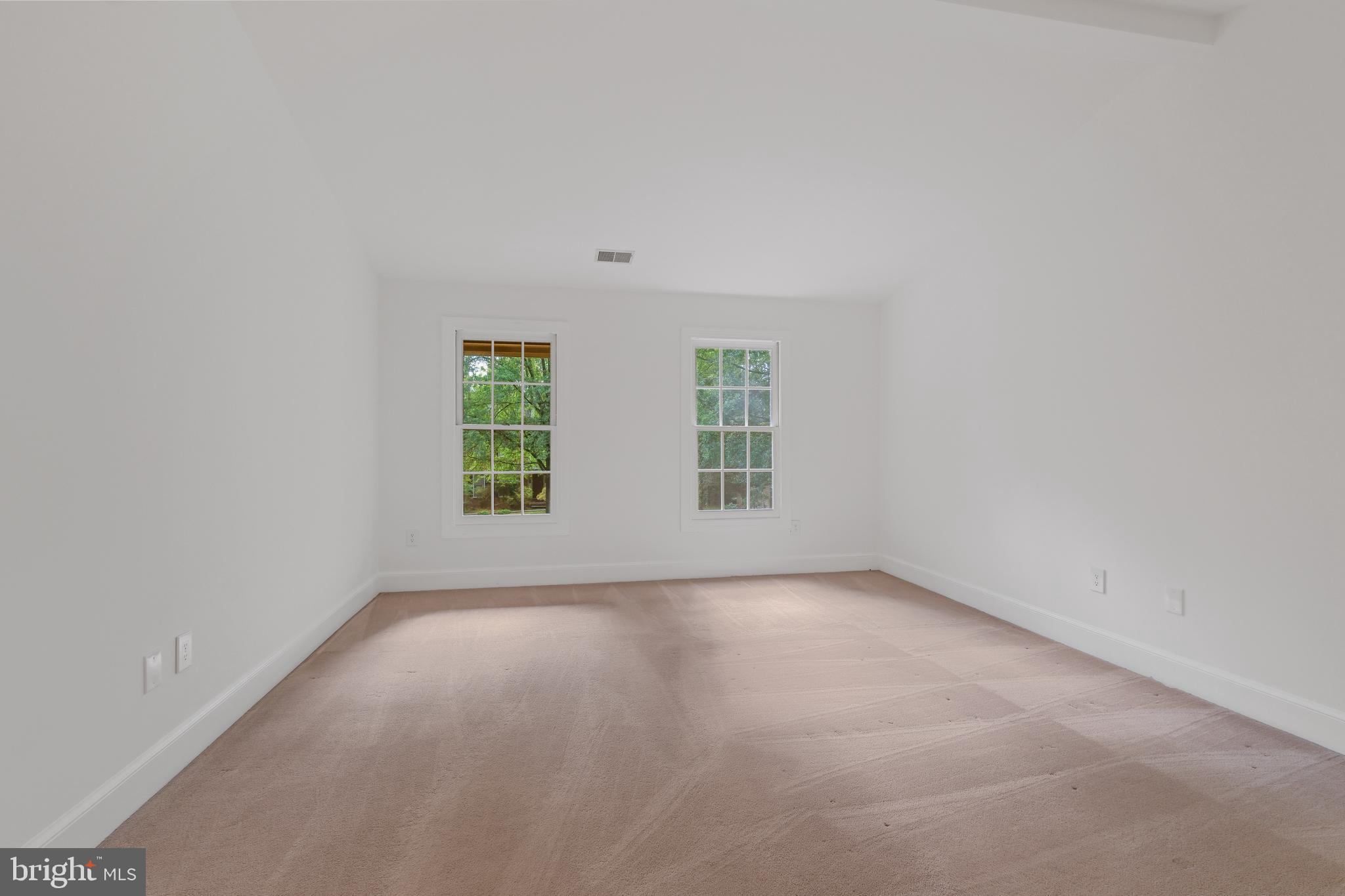 TIMBERLAWN - Residential