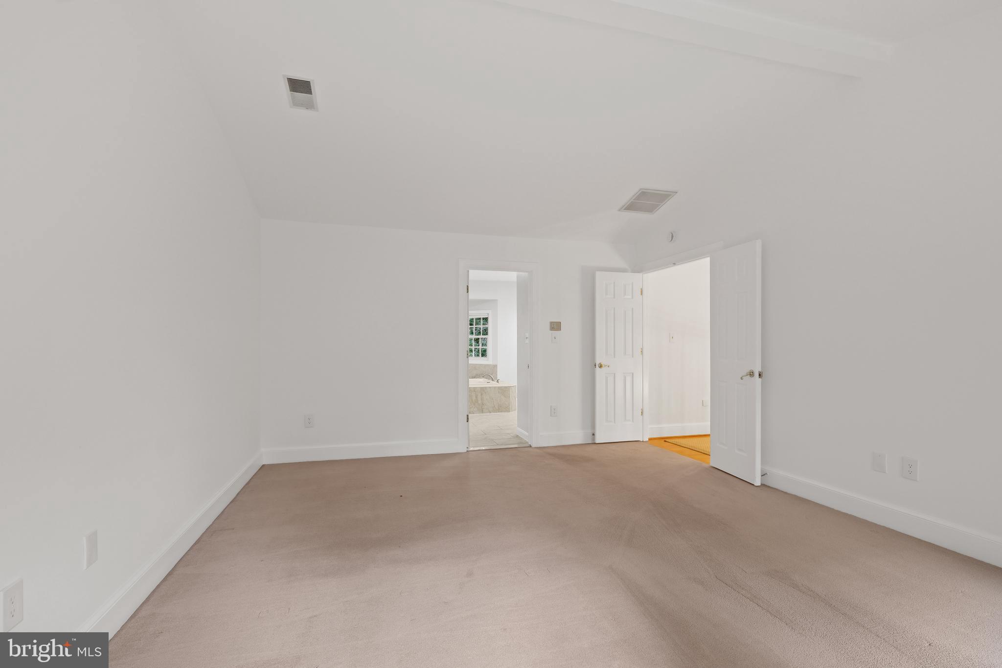 TIMBERLAWN - Residential