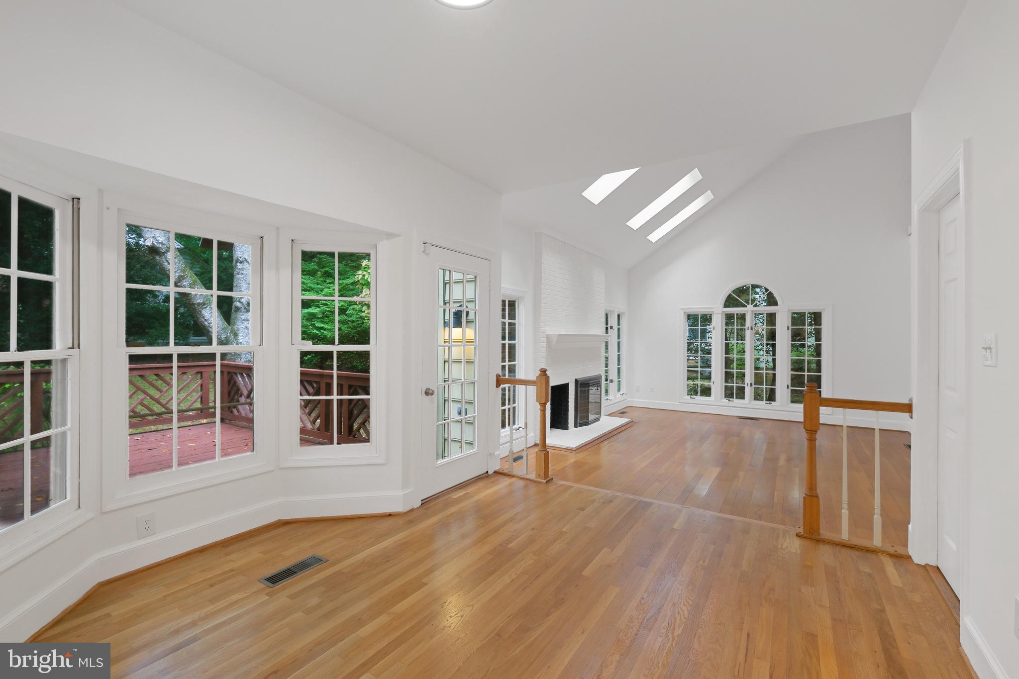 TIMBERLAWN - Residential