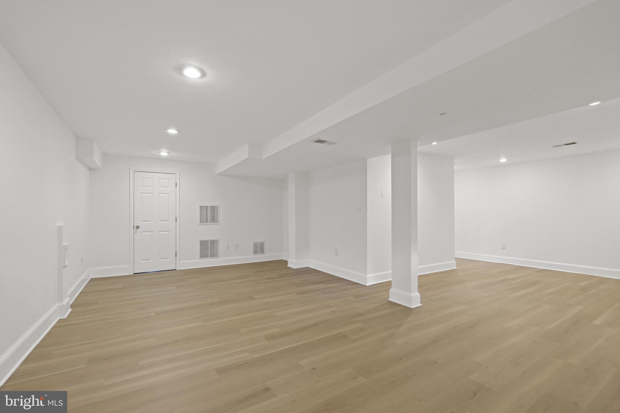 TIMBERLAWN - Residential