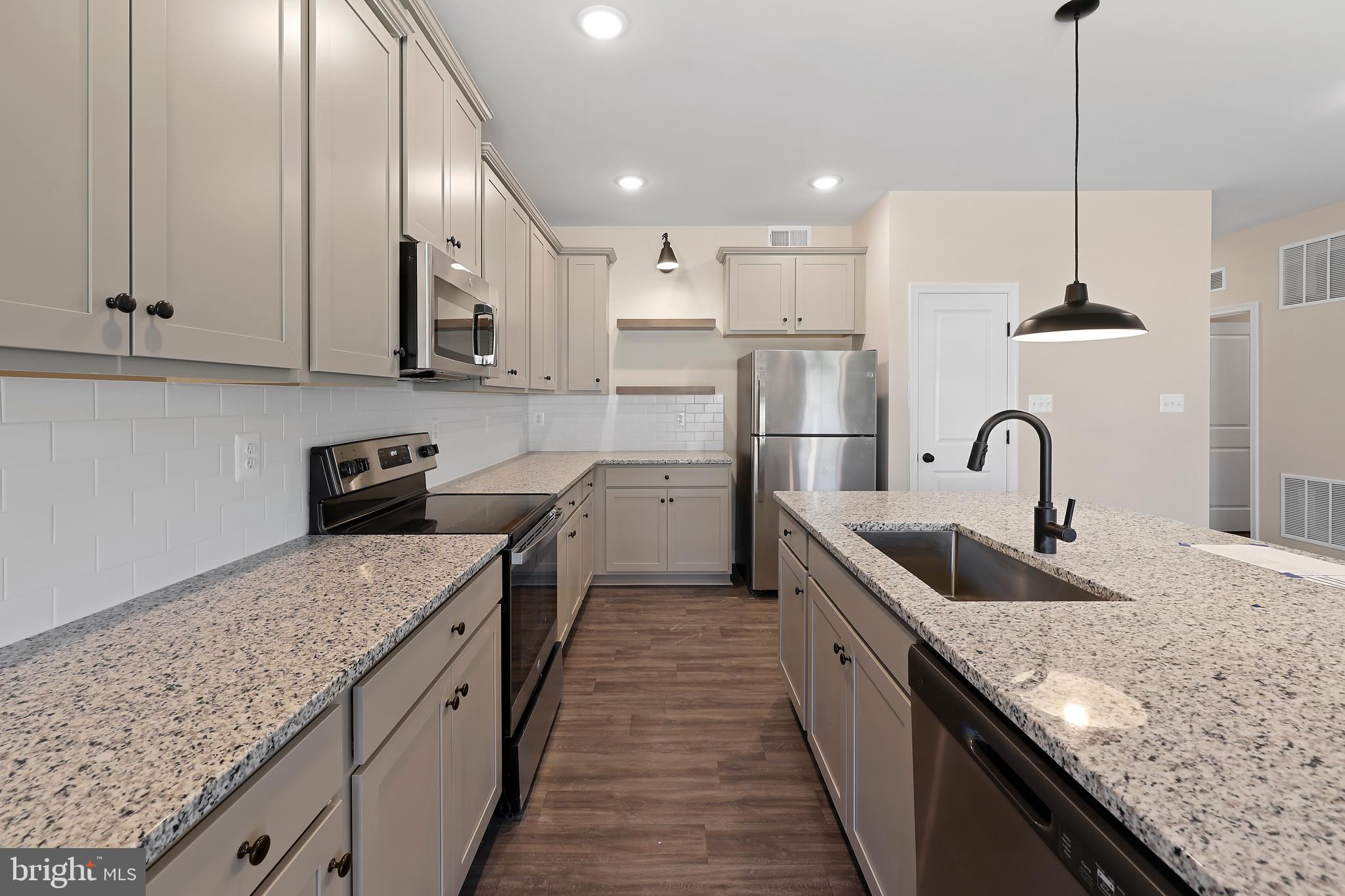 DILLON FARM - Residential