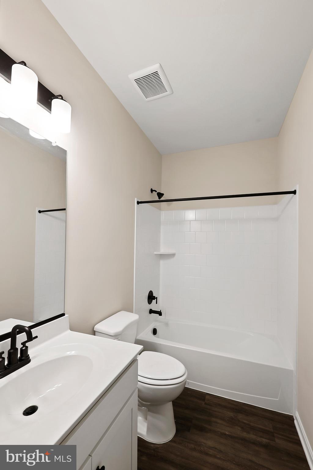 DILLON FARM - Residential