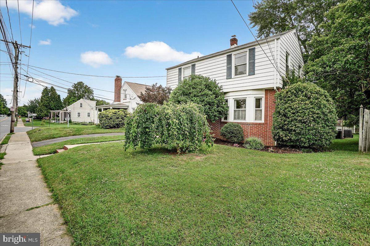 22 NORVA AVENUE