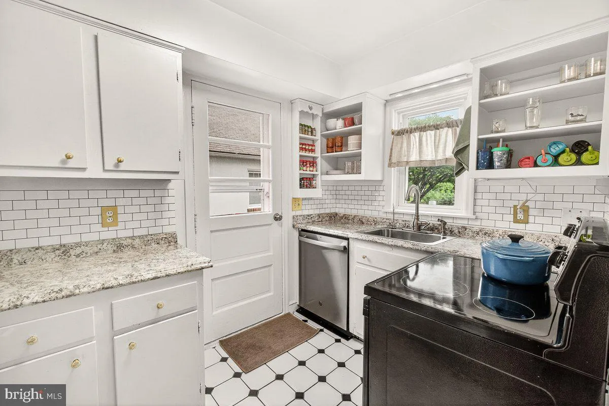 Frederick, Maryland 21701, United States, 3 Bedrooms Bedrooms, ,1 BathroomBathrooms,Residential,Coming Soon,158875