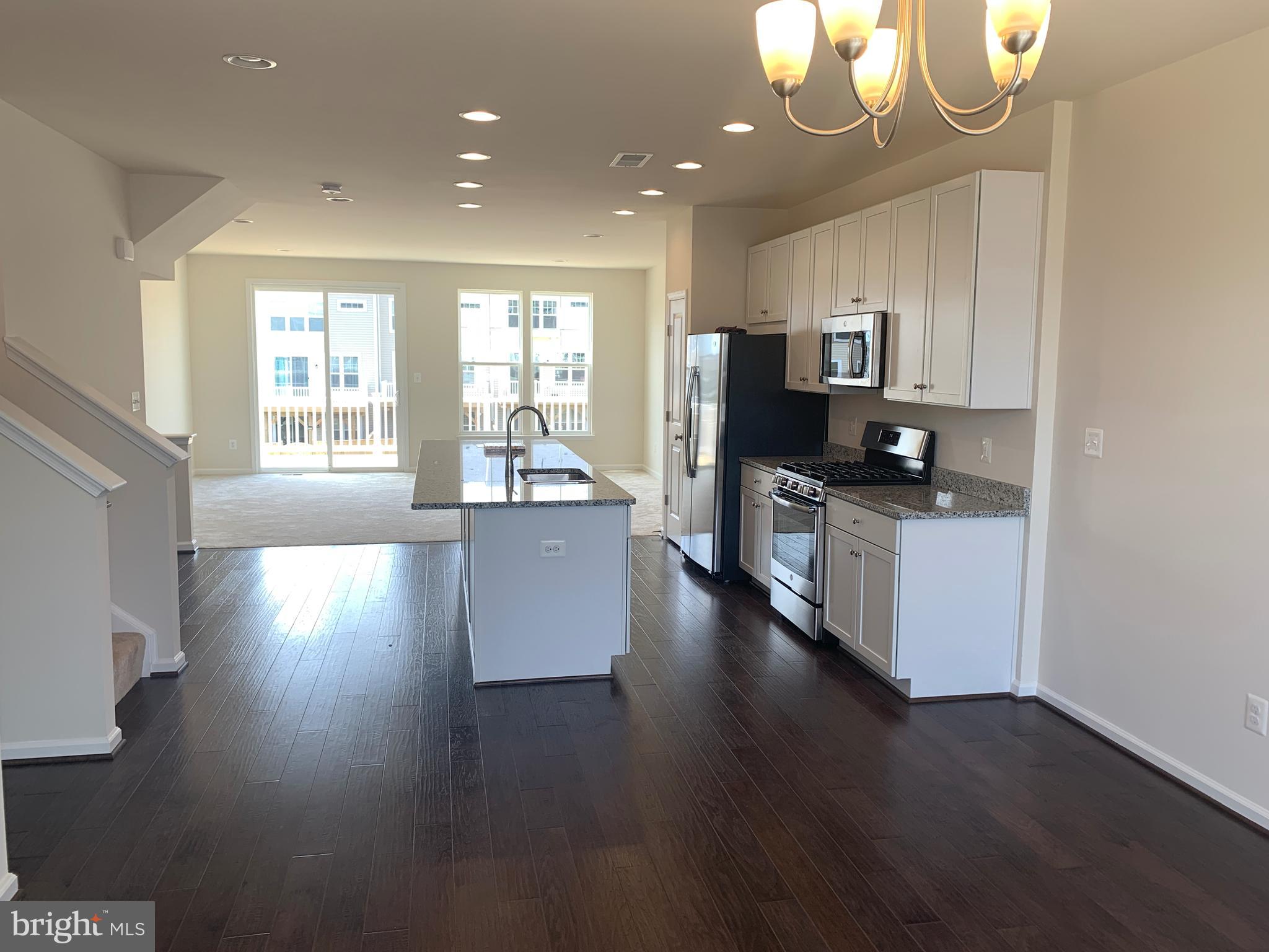 EMBREY MILL - Residential Lease