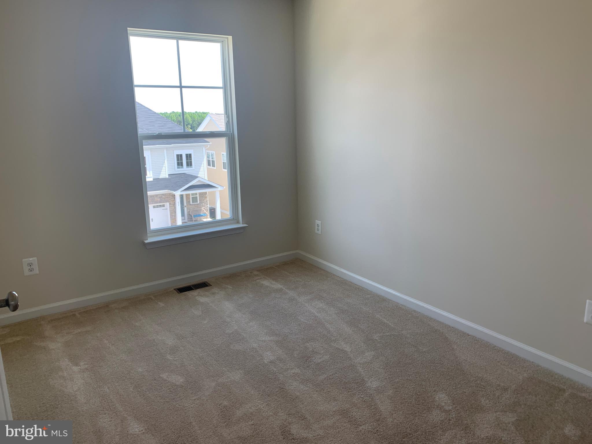 EMBREY MILL - Residential Lease