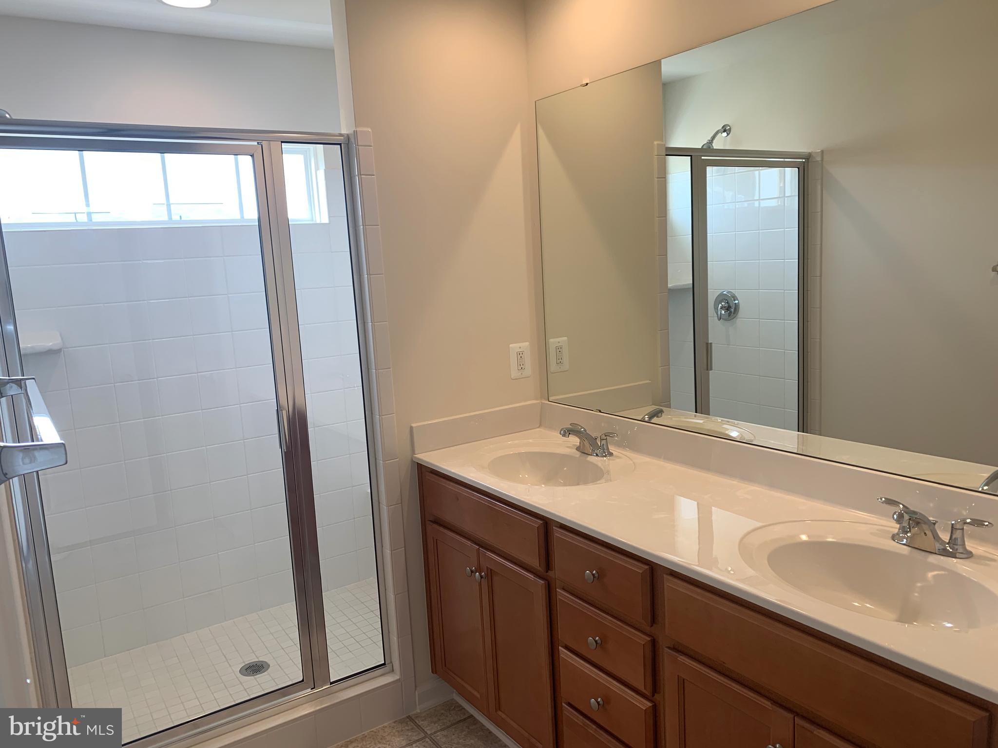 EMBREY MILL - Residential Lease