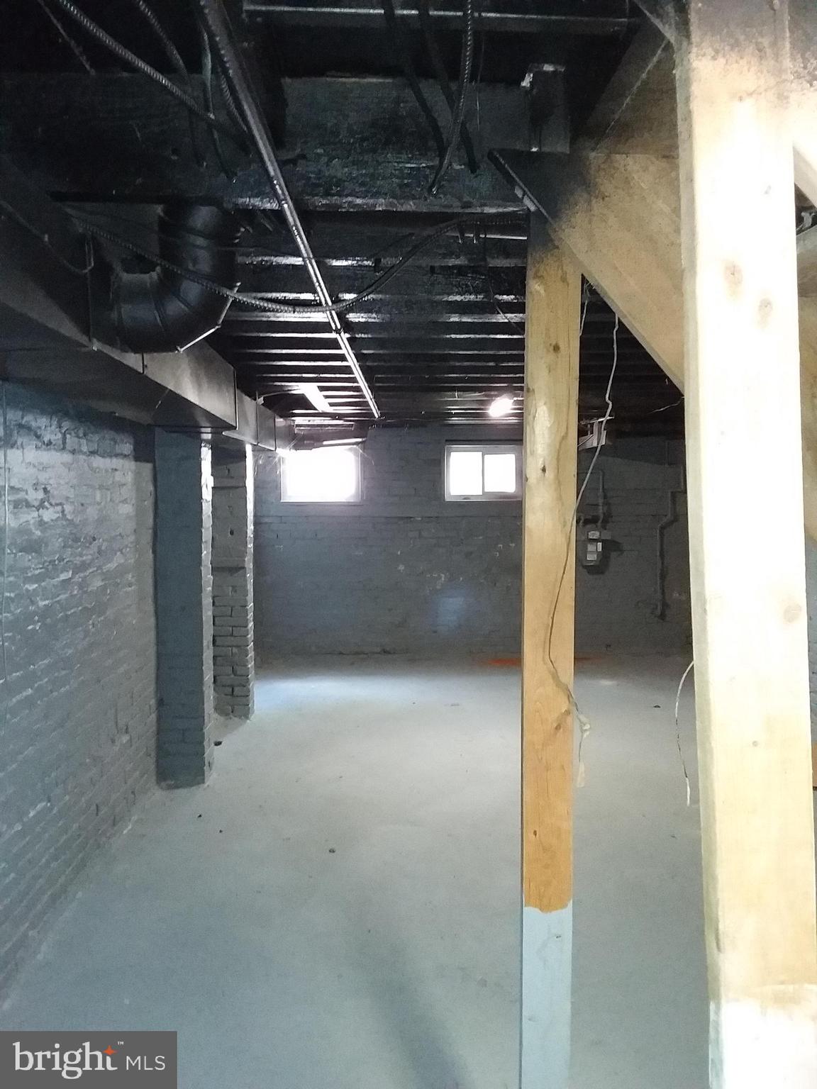 HERITAGE CROSSING - Residential Lease