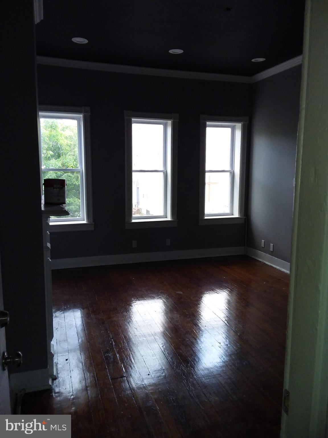 HERITAGE CROSSING - Residential Lease