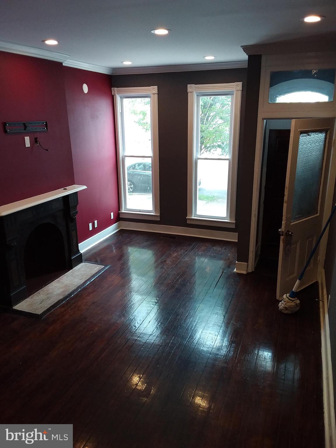 HERITAGE CROSSING - Residential Lease