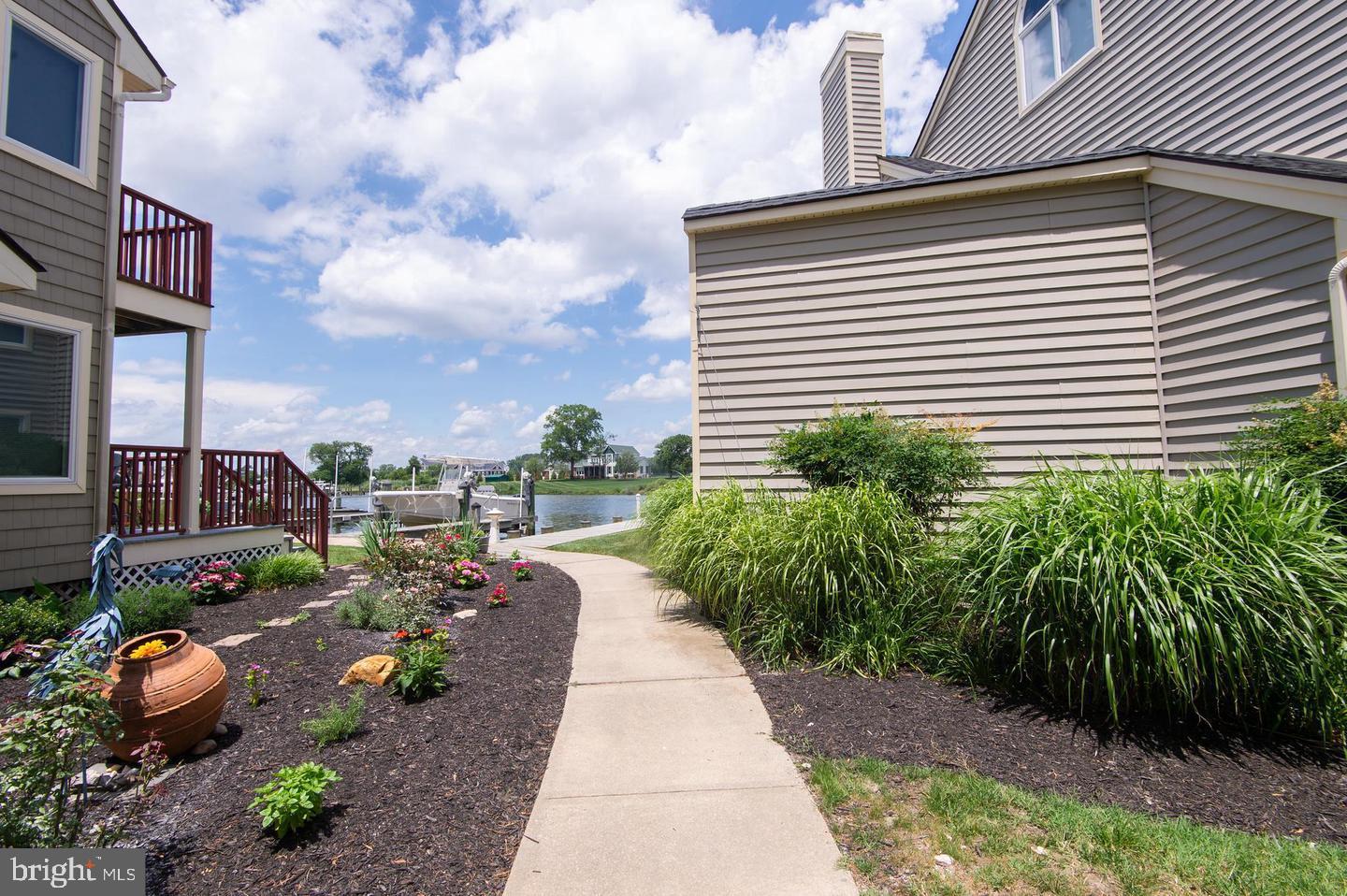 WARWICK LANDING - Residential