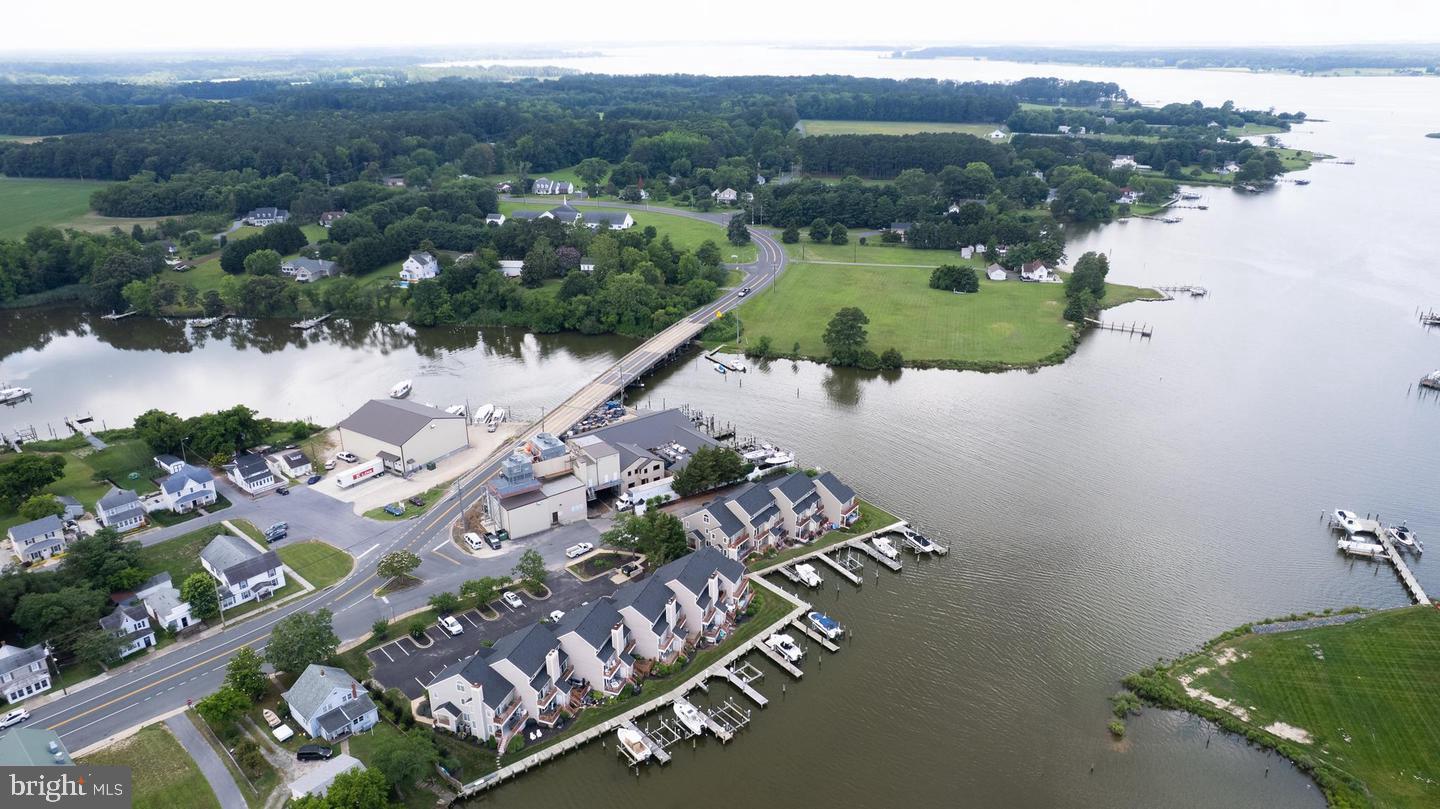 WARWICK LANDING - Residential