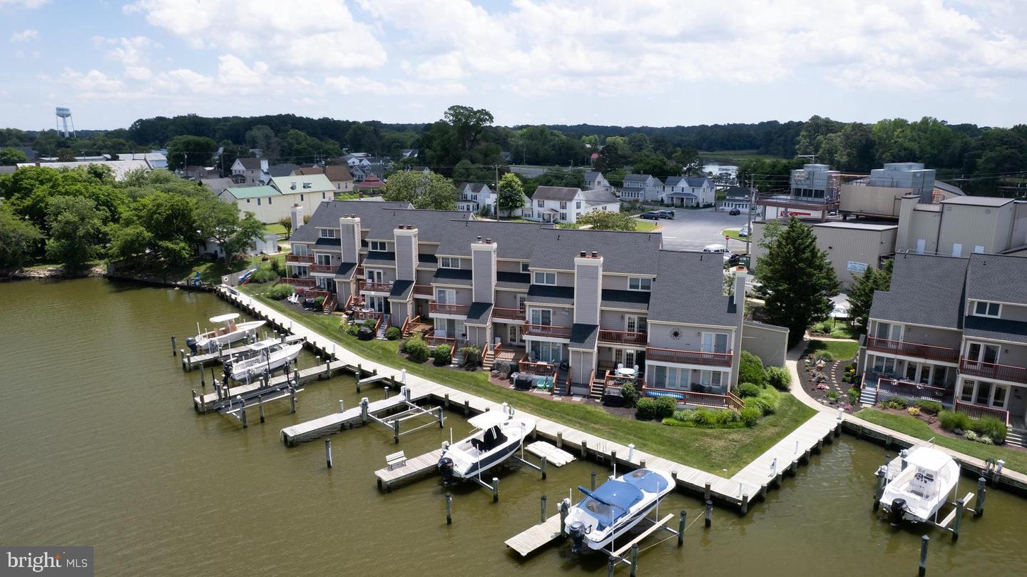 WARWICK LANDING - Residential