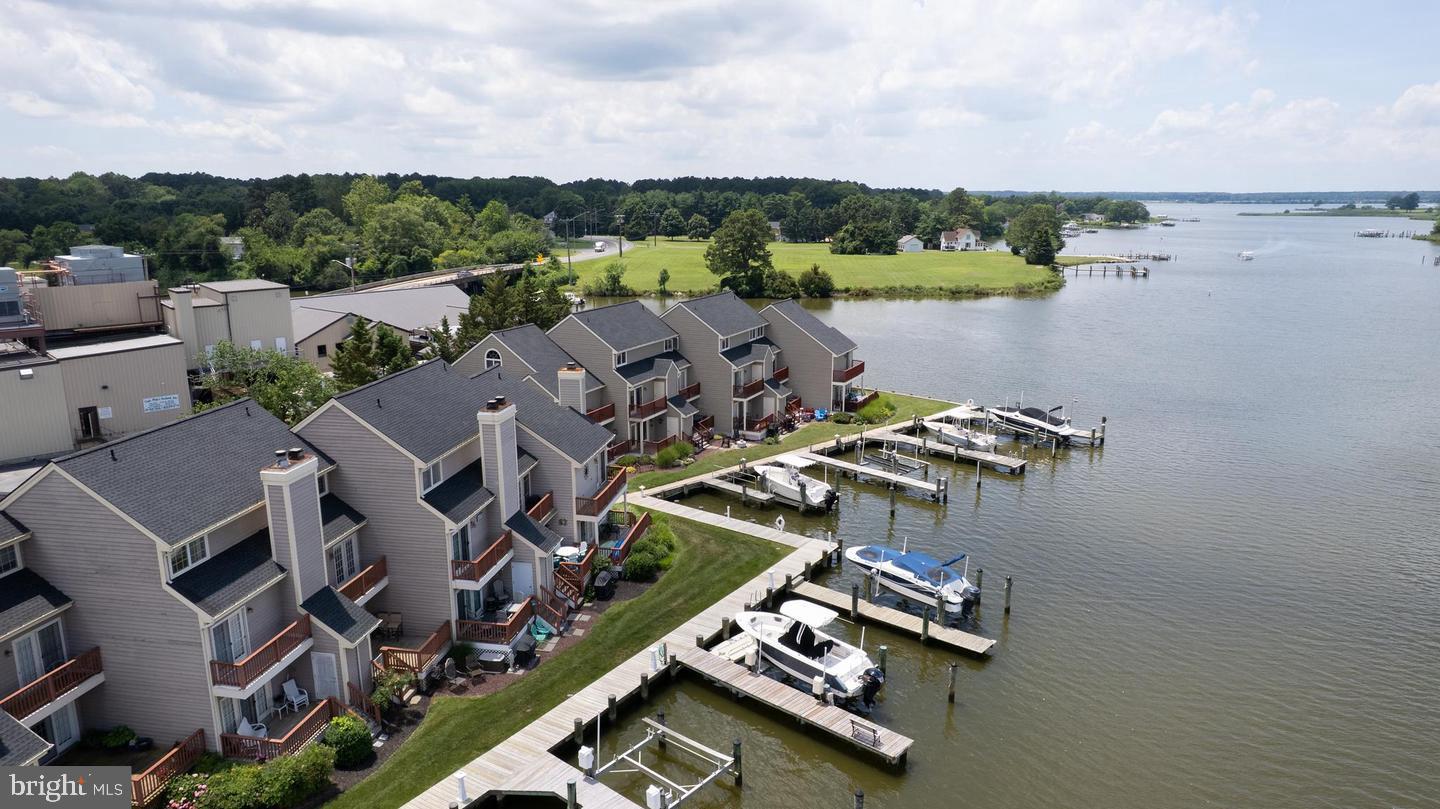 WARWICK LANDING - Residential