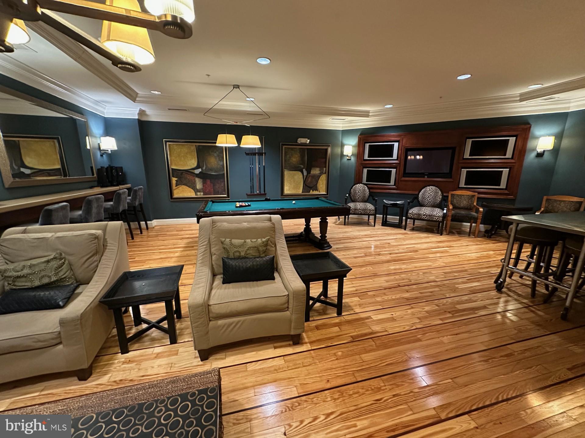 HALSTEAD AT THE METRO - Residential