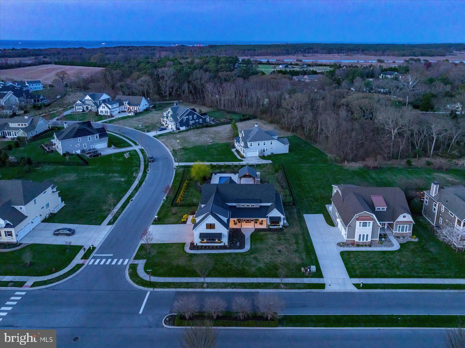 SHOWFIELD - Residential