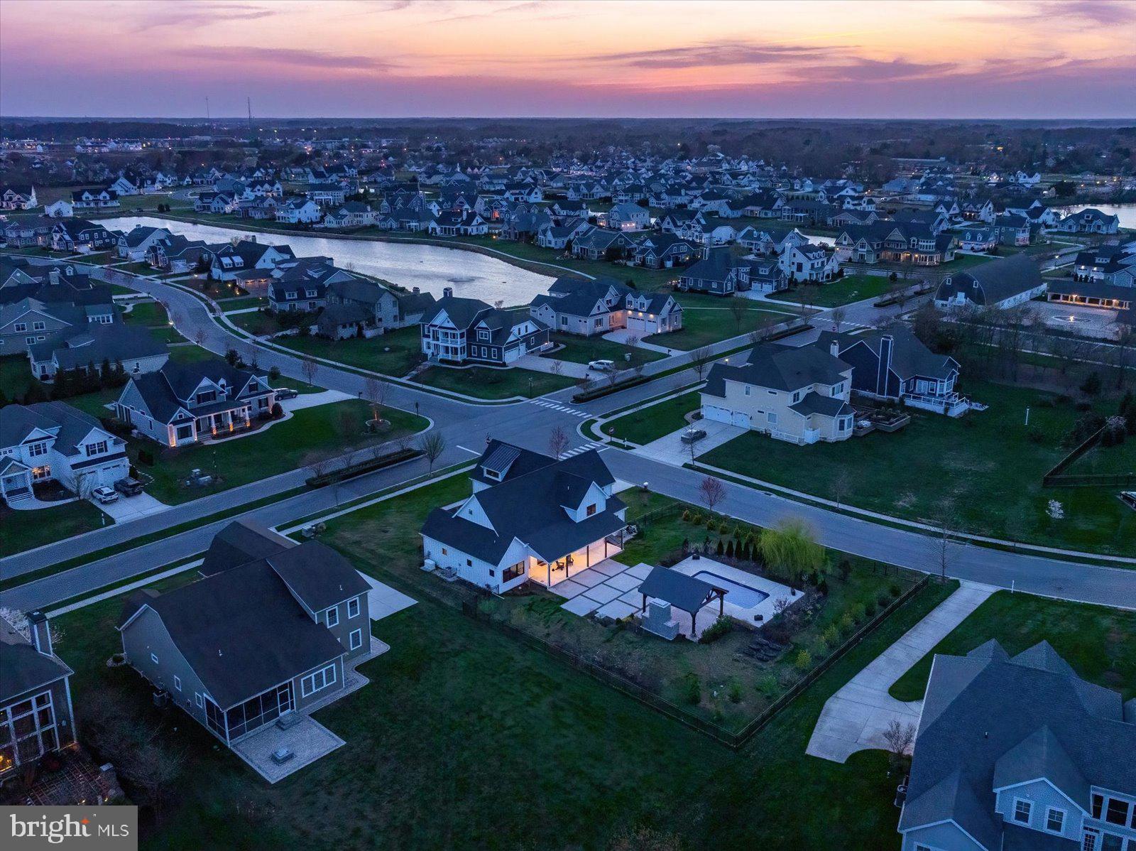 SHOWFIELD - Residential