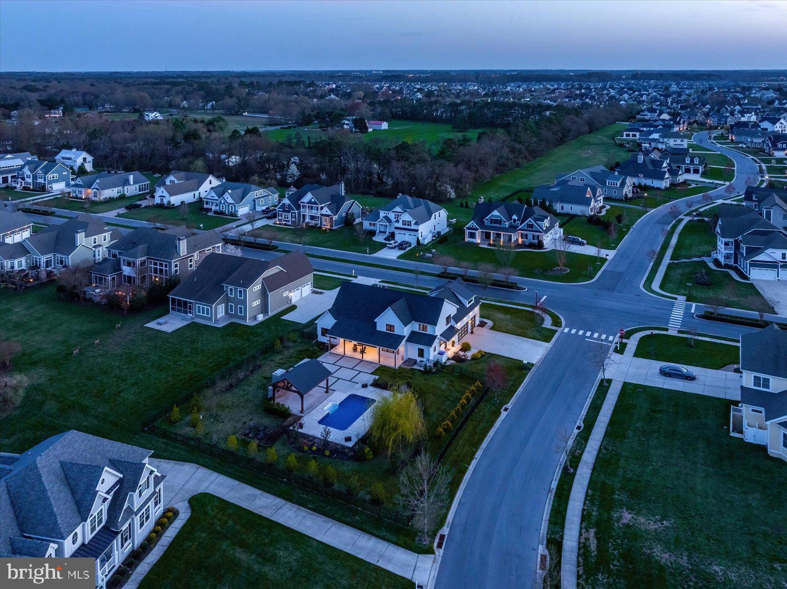 SHOWFIELD - Residential