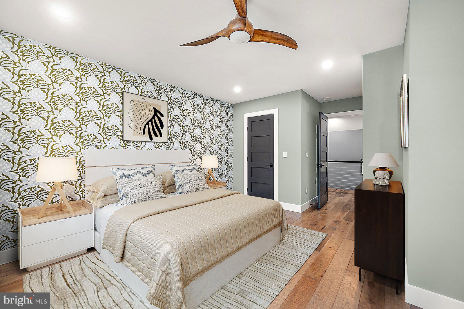 SHOWFIELD - Residential