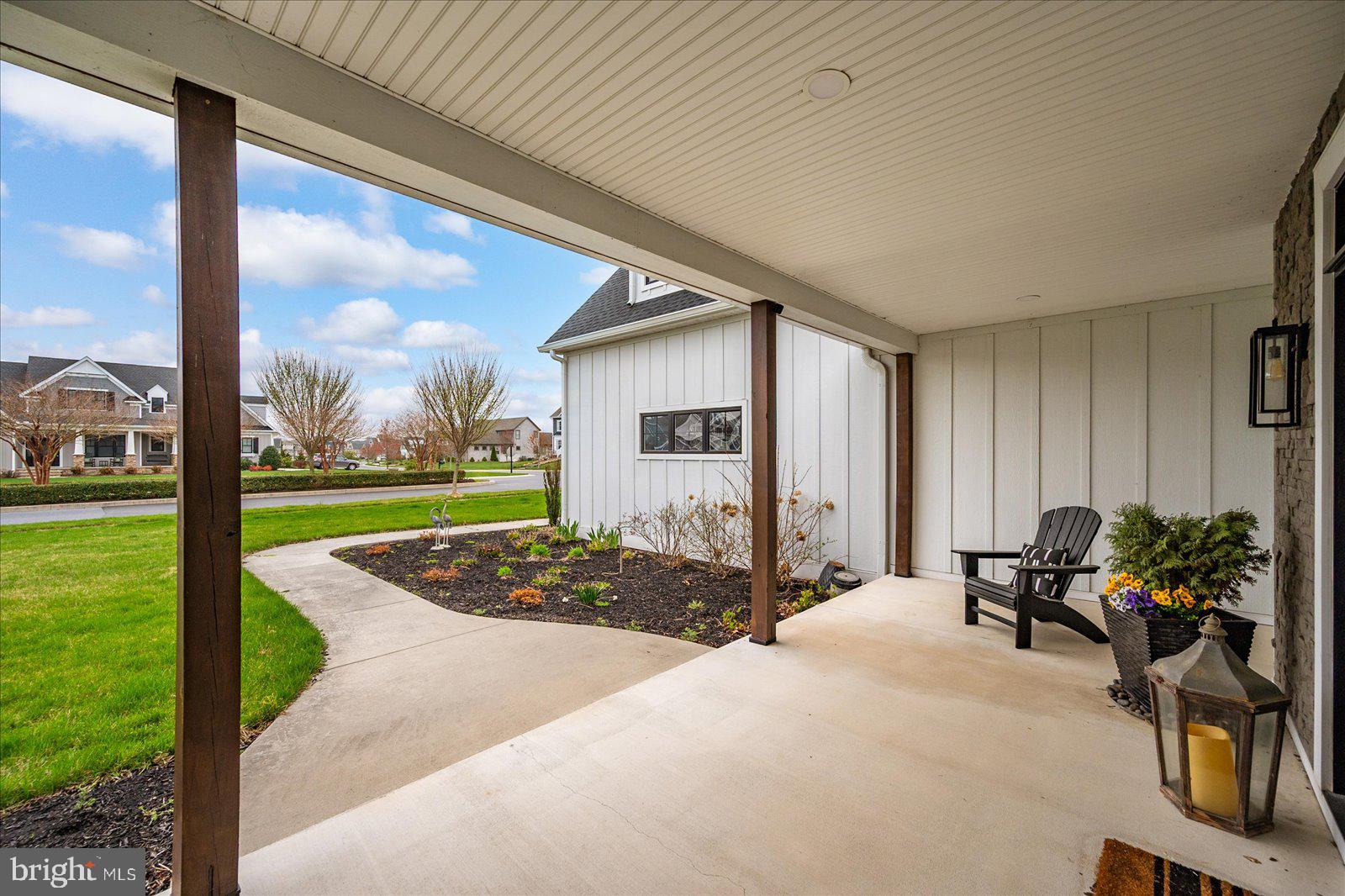 SHOWFIELD - Residential