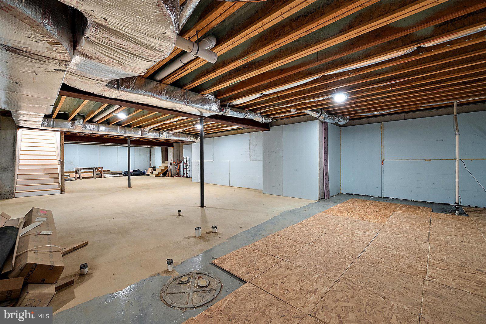 SHOWFIELD - Residential