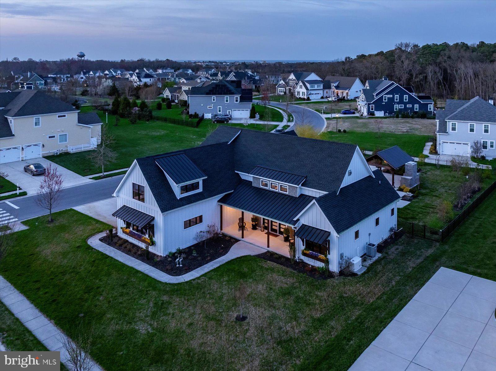 SHOWFIELD - Residential