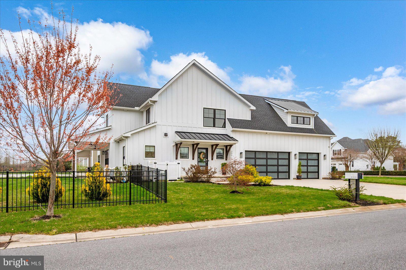 SHOWFIELD - Residential