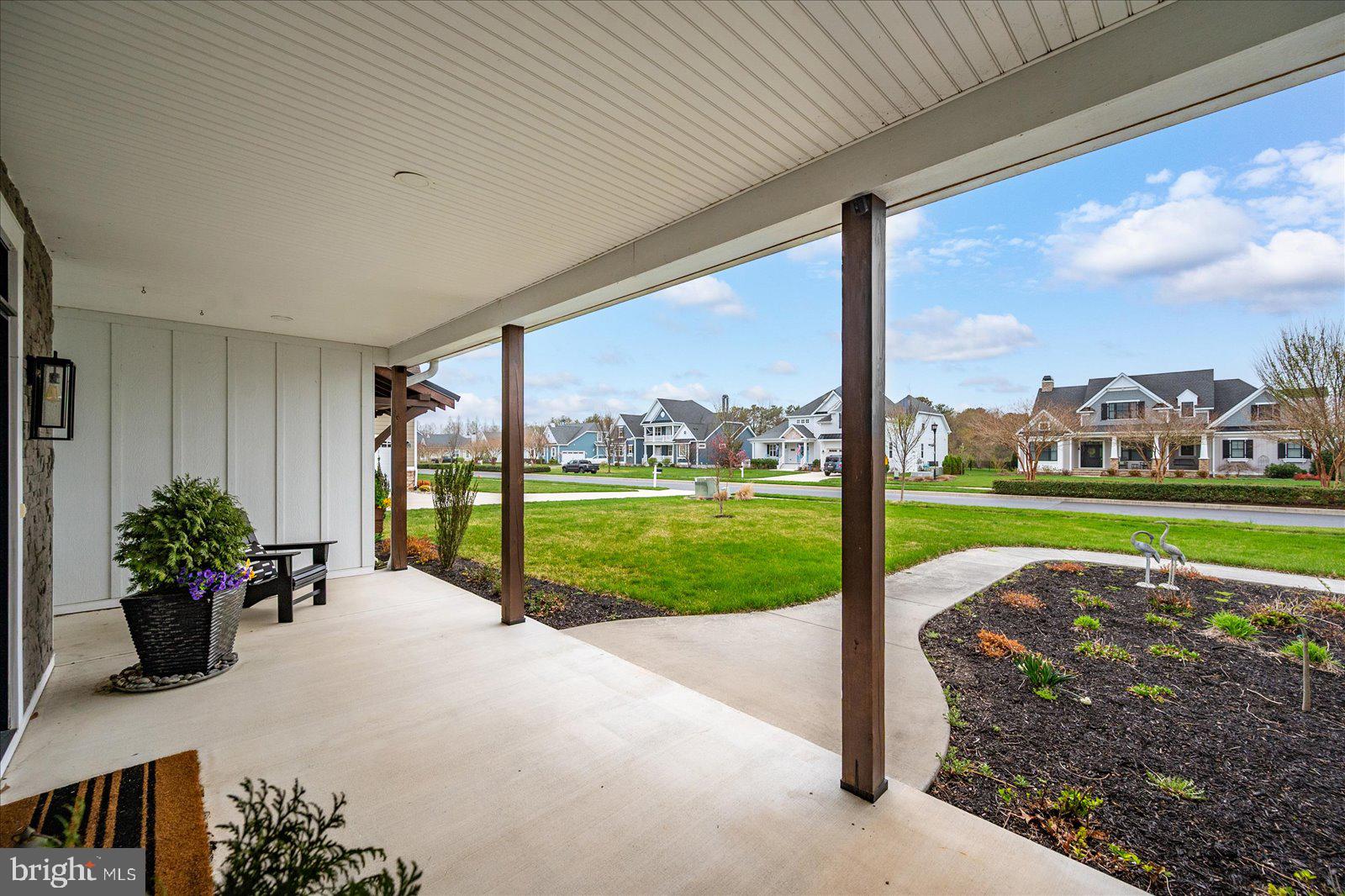 SHOWFIELD - Residential