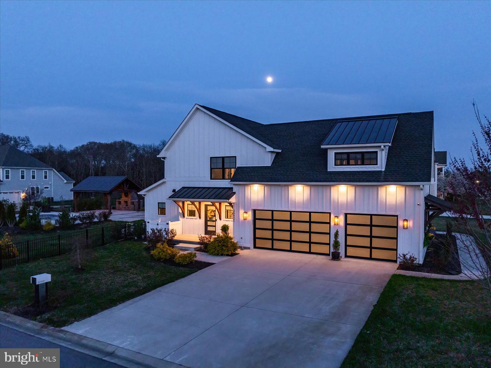 SHOWFIELD - Residential