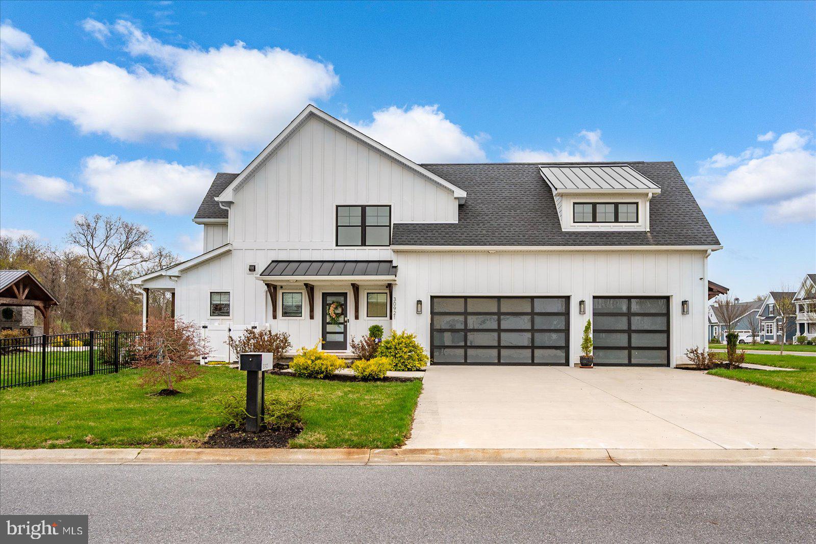 SHOWFIELD - Residential