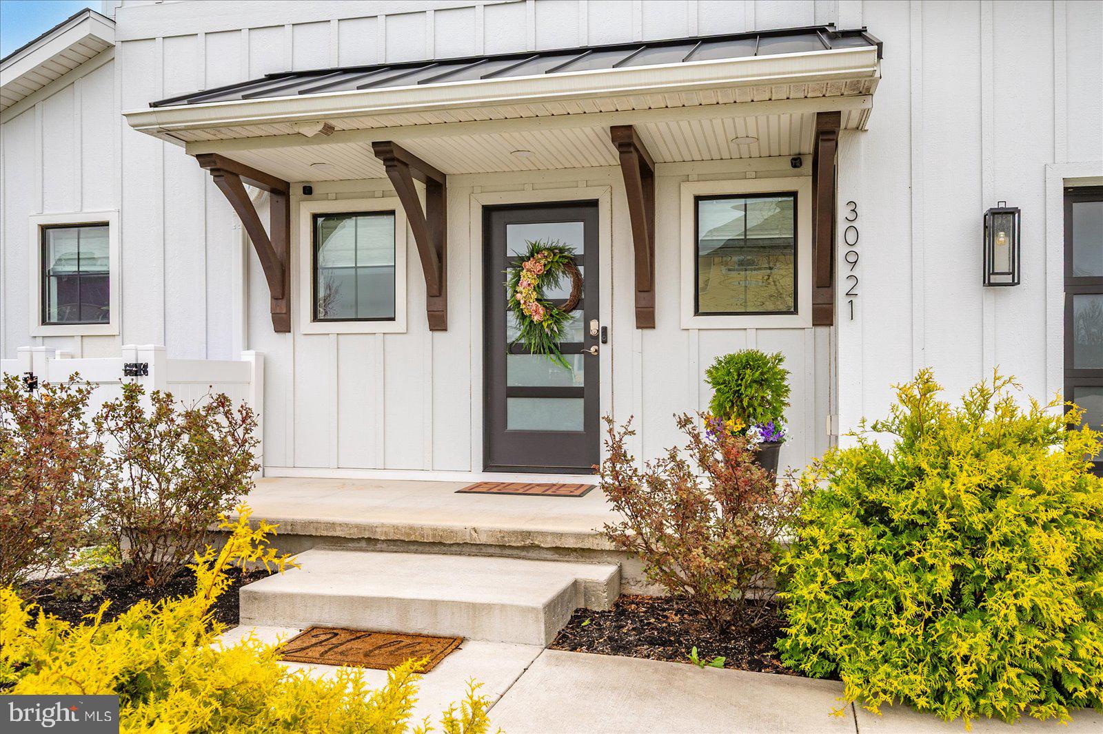 SHOWFIELD - Residential