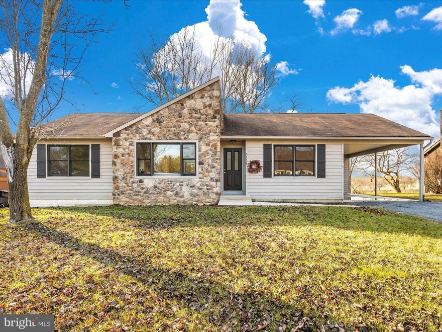 ***ALL GUSSIED-UP AND READY TO SHOW OFF***COME HOME FOR THE HOLIDAYS TO THIS GORGEOUS RENOVATED RANCHER***ONE LEVEL LIVING IS SOUGHT AFTER AND HARD TO FIND***THIS LOVELY HOME HAS 3 BEDROOMS ON THE MAIN LEVEL PLUS AN OFFICE ON THE LOWER LEVEL***SUCH A GREAT OPEN FLOOR PLAN WITH SOARING CEILINGS, 3 FULL BATHROOMS, A HUGE LIVING ROOM, DINING ROOM, A SUNROOM OFF THE LARGE KITCHEN WITH  BRAND NEW STOVE, DISHWASHER, EXHAUST FAN, QUARTZ COUNTERTOPS, AND BREAKFAST ROOM***BRAND NEW FLOORING, PAINT, LIGHTING, BATHROOM VANITIES, TOILETS & ACCESSORIES***CARPORT WITH BUILT IN SHED FOR STORAGE***LARGE FINISHED BASEMENT WITH OFFICE, WALK OUT, KITCHENETTE, FULL BATHROOM, LAUNDRY, AND TONS OF STORAGE***AMENITY RICH COMMUNITY WITH 4 POOLS, 4 LAKES, SWIMMING, BOATING, TENNIS COURTS, VOLLEYBALL, PICKLEBALL, TOT LOTS, COMMUNITY EVENTS INCLUDING A SUMMER CONCERT SERIES, FARMERS MARKET, HOLIDAY EVENTS, TRIVIA NIGHTS, AND SO MUCH MORE***READY TO MOVE IN RIGHT AWAY***MUST SEE***