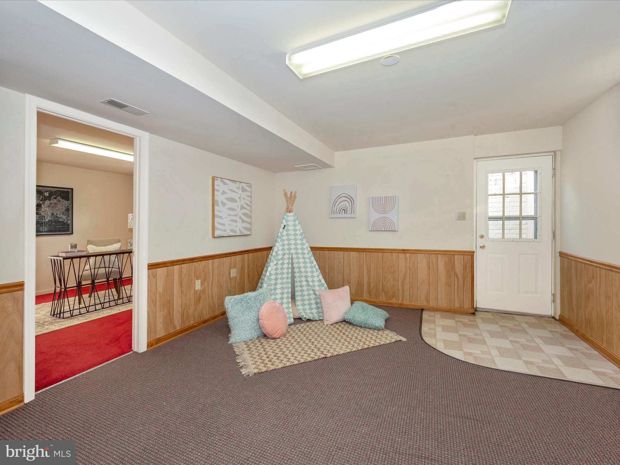 THE MEADOWS - Residential