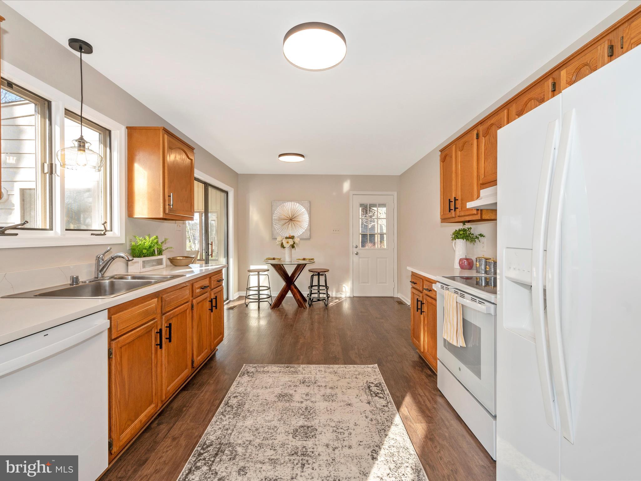 THE MEADOWS - Residential