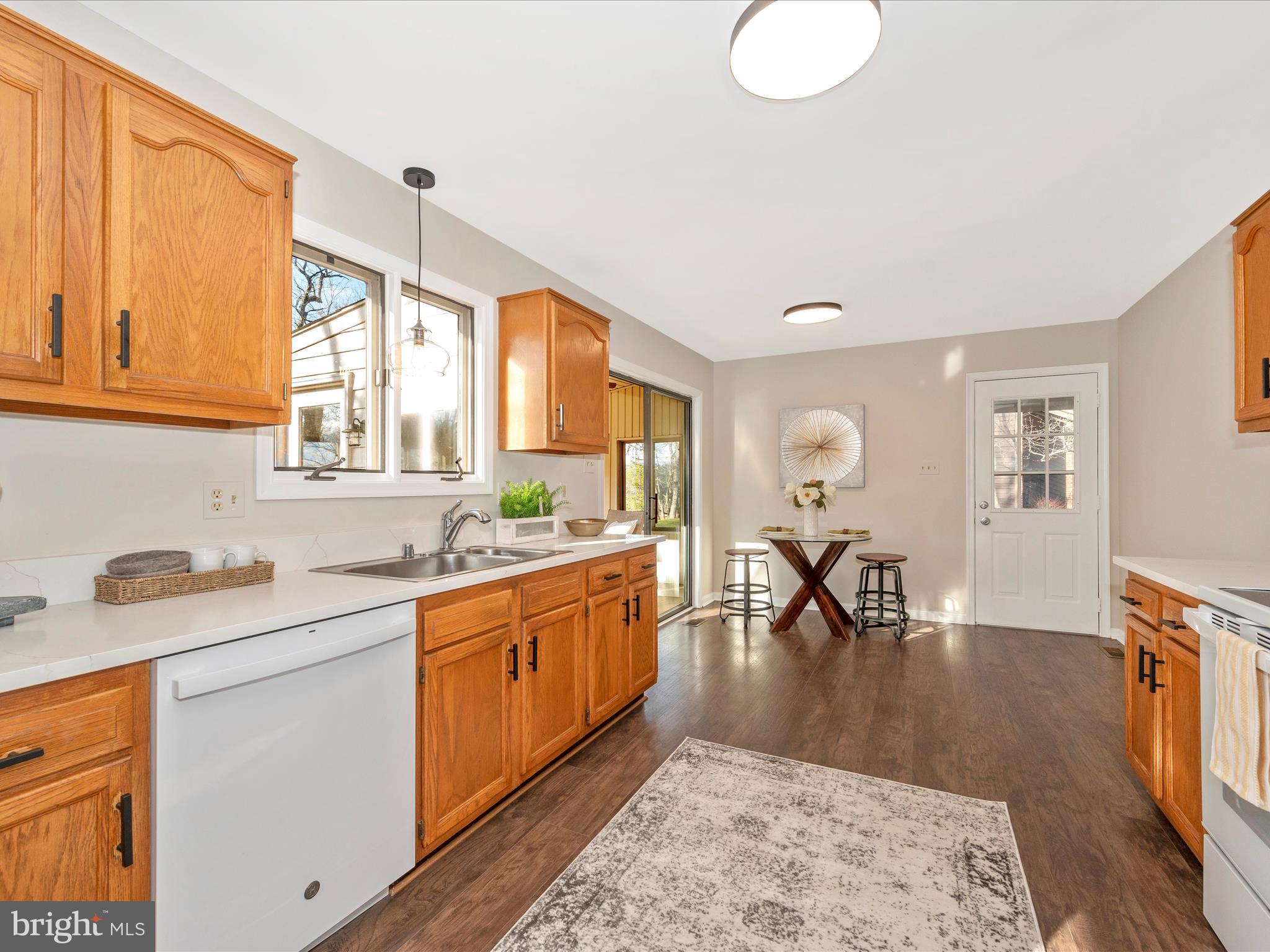 THE MEADOWS - Residential