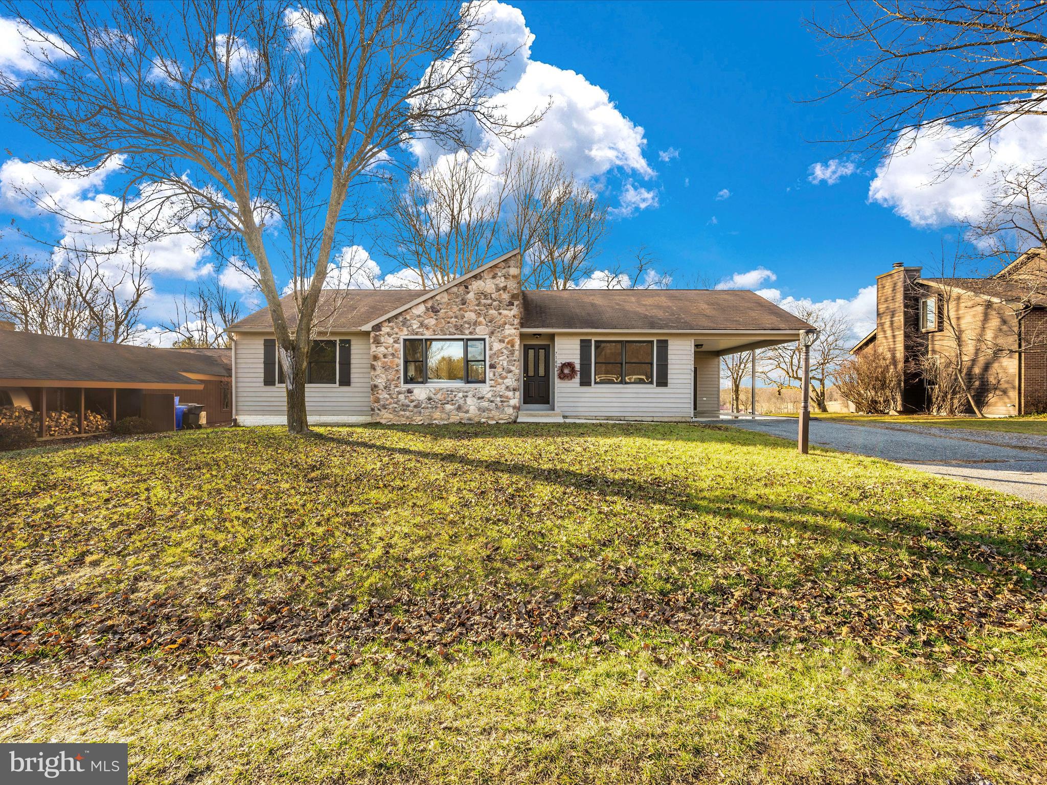 THE MEADOWS - Residential