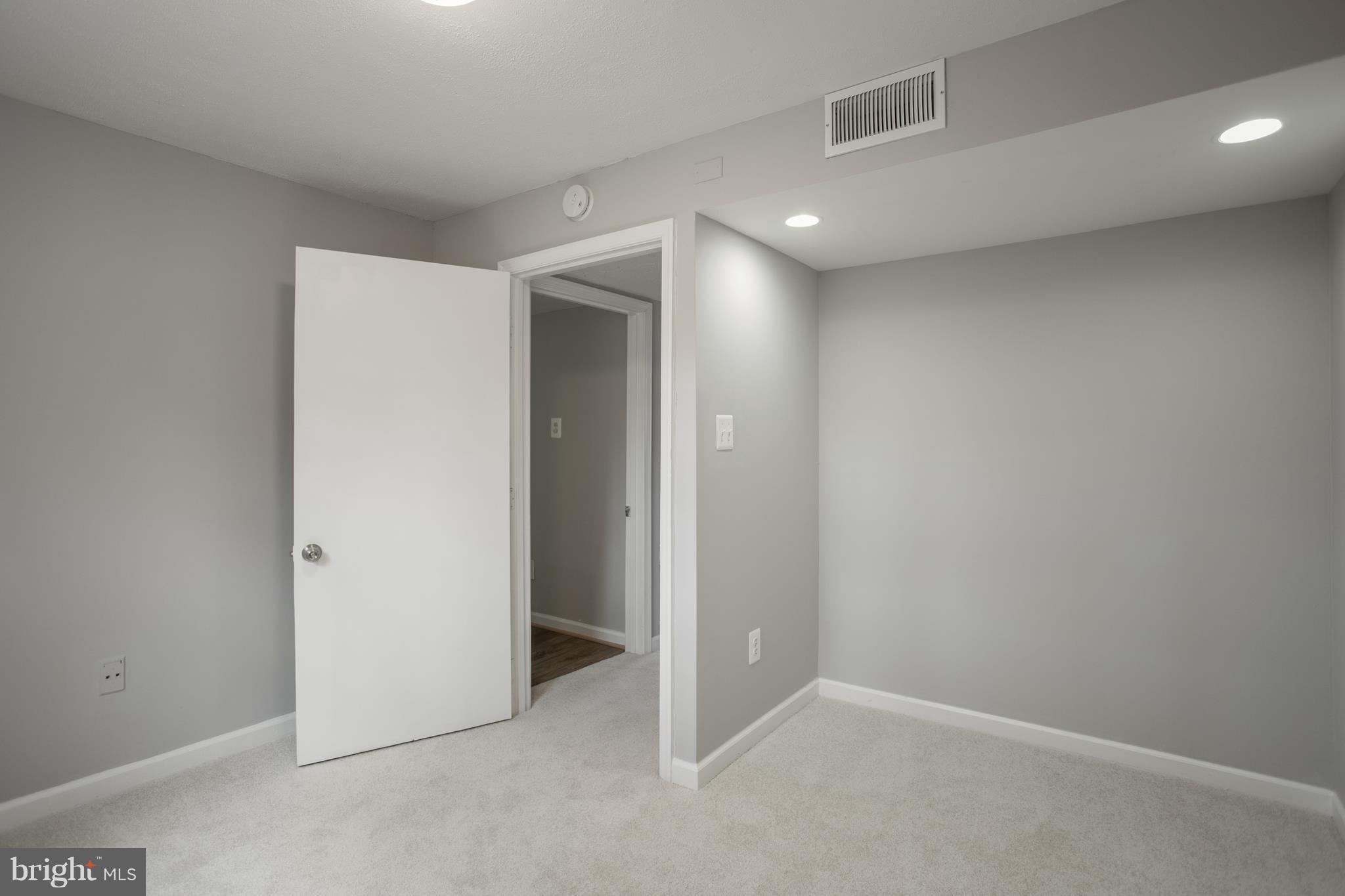 OAK GROVE TERRACE - Residential