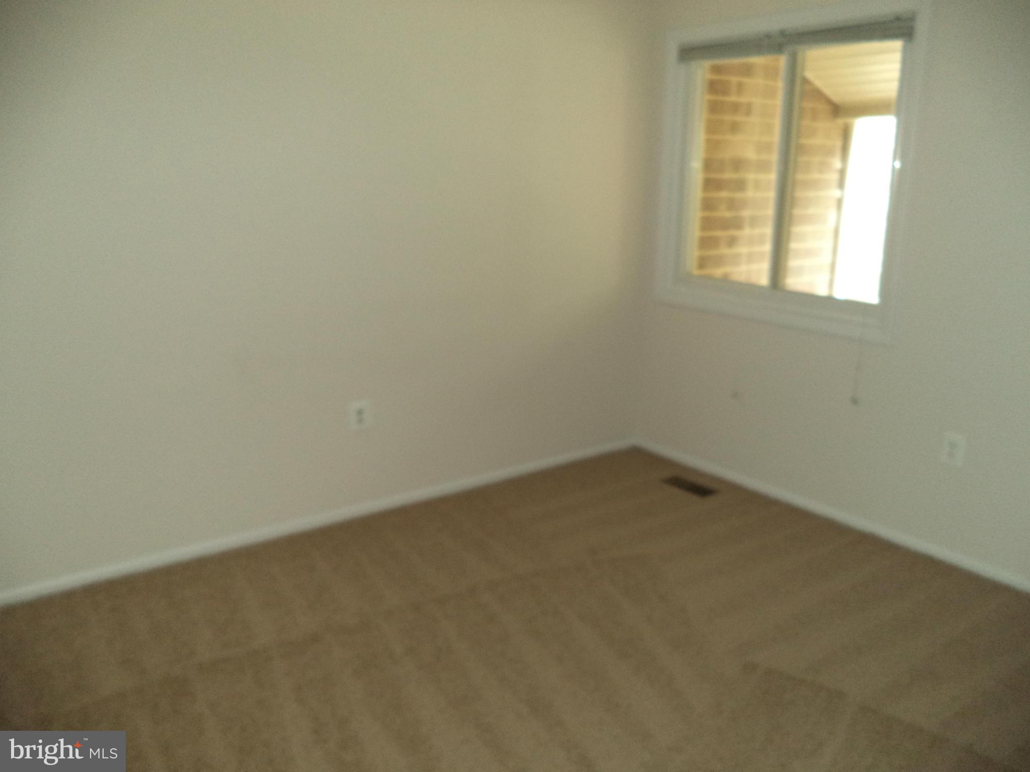 REFLECTION LAKE - Residential Lease