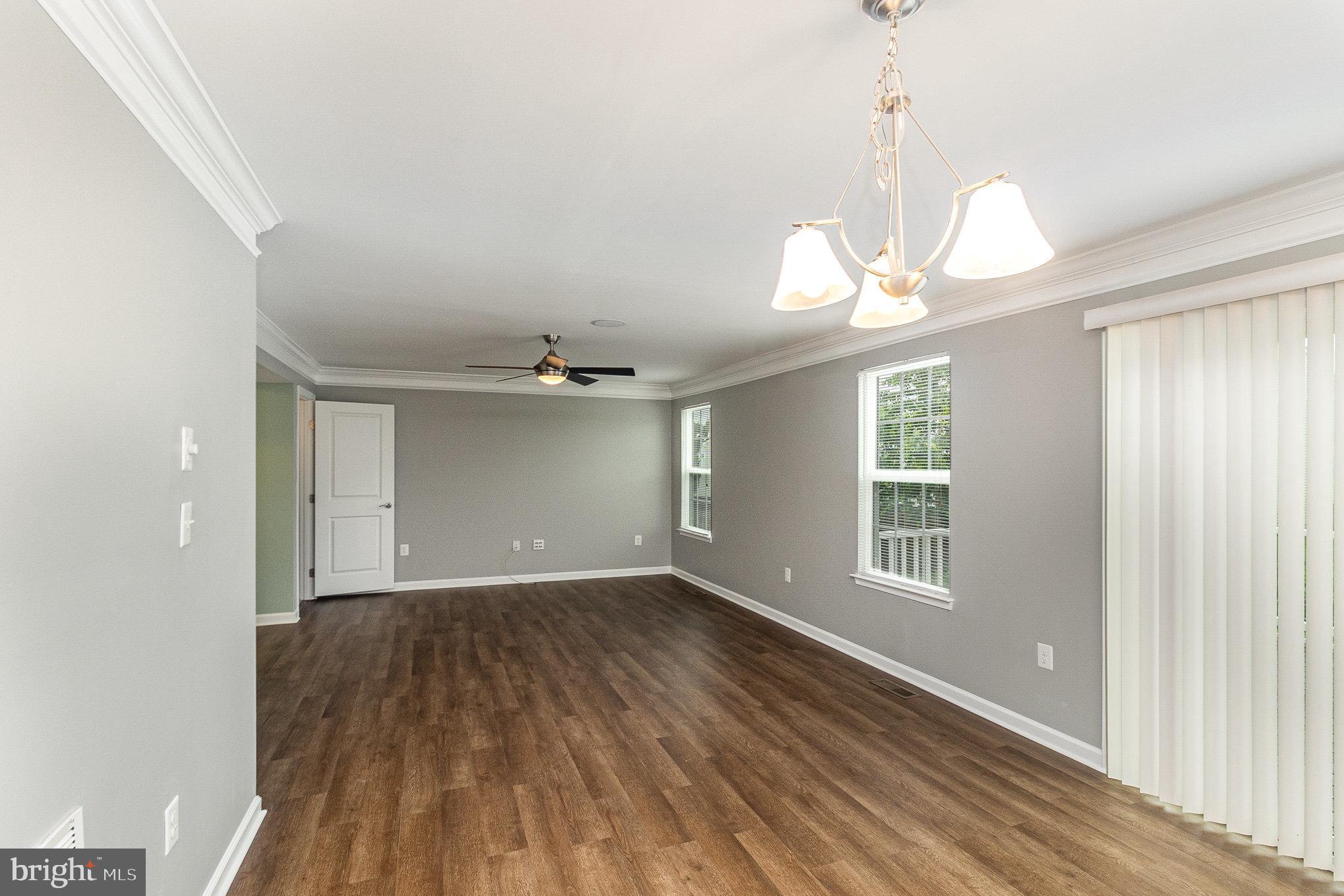 THREE FLAGS - Residential Lease