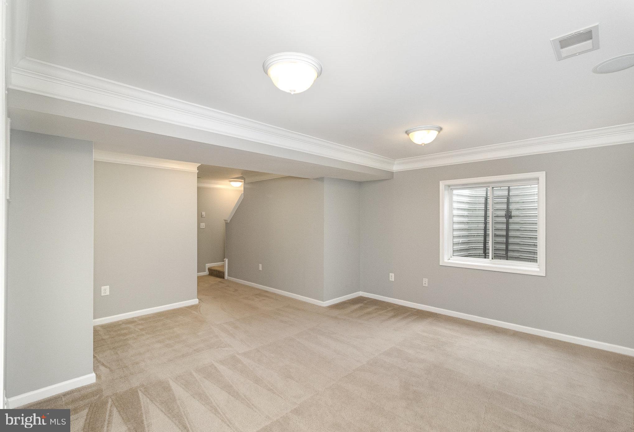 THREE FLAGS - Residential Lease