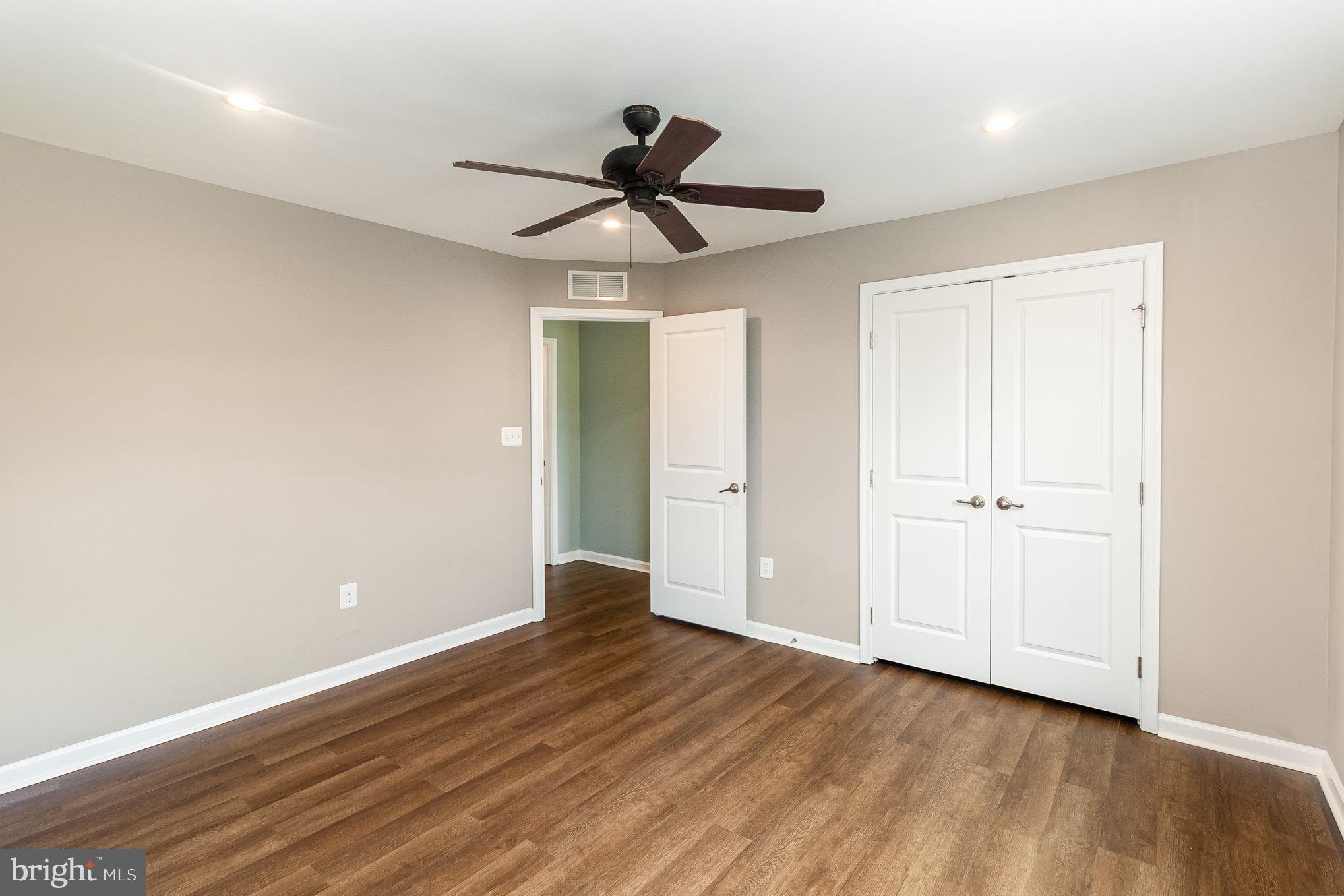 THREE FLAGS - Residential Lease